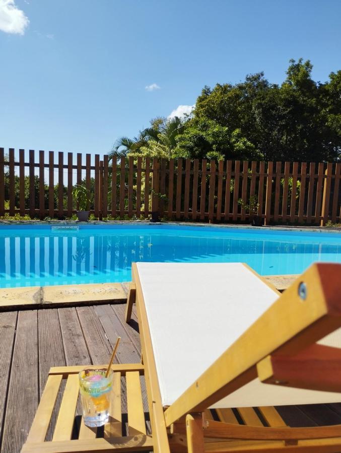 Kaz Kalina - Gites Avec Piscine Partagee Bouillante Buitenkant foto